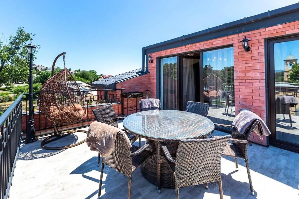 3Br Apt W Huge Terrace & Magnificent Views Tbilisi Apartamento