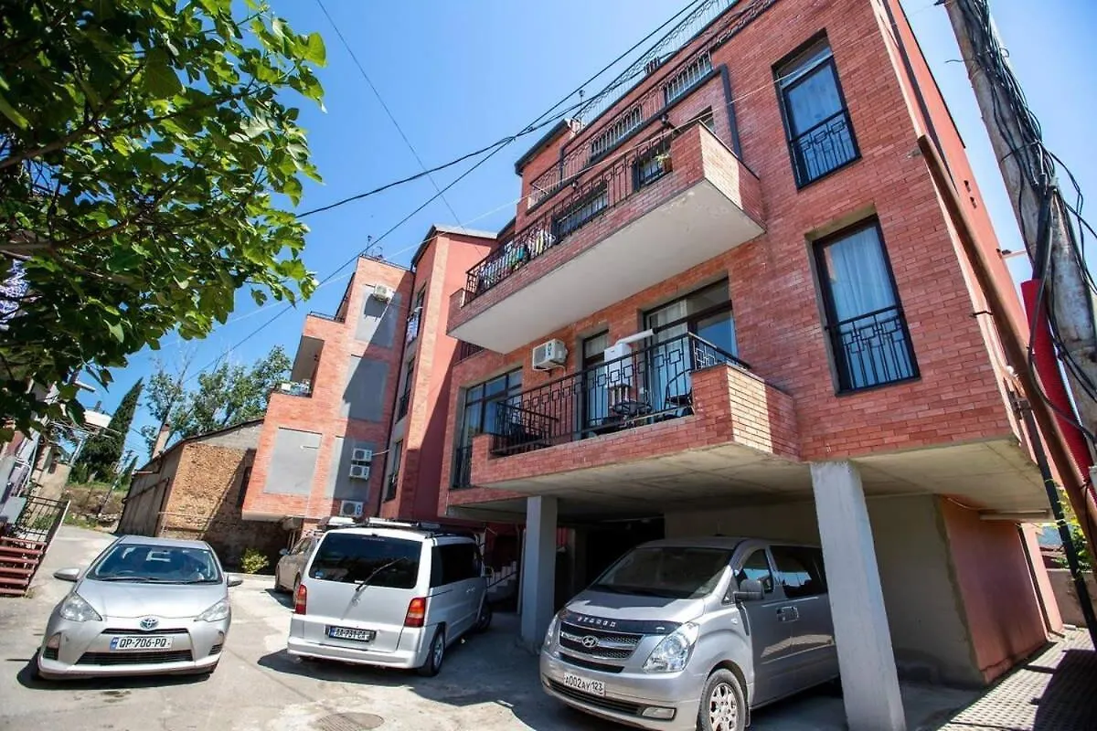 3Br Apt W Huge Terrace & Magnificent Views Tbilisi