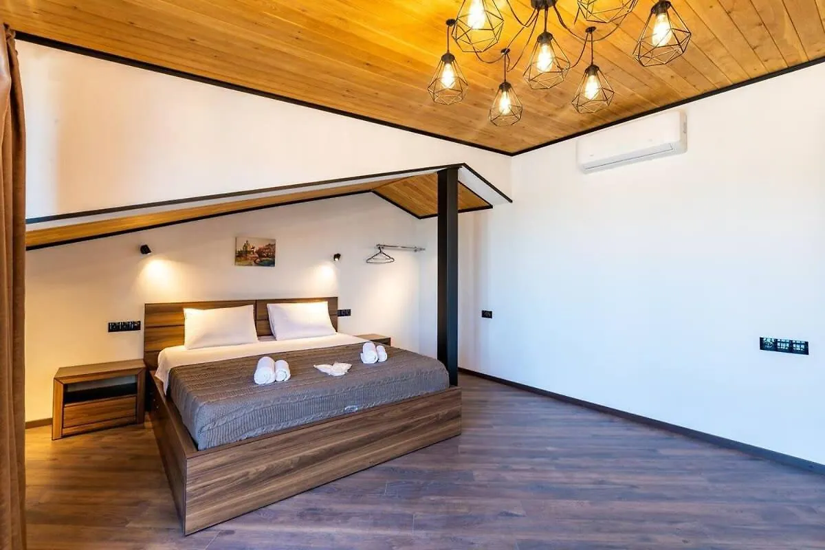 3Br Apt W Huge Terrace & Magnificent Views Tbilisi 0*,  Geórgia