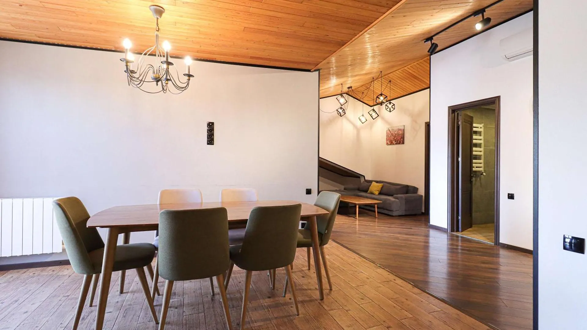 Apartamento 3Br Apt W Huge Terrace & Magnificent Views Tbilisi