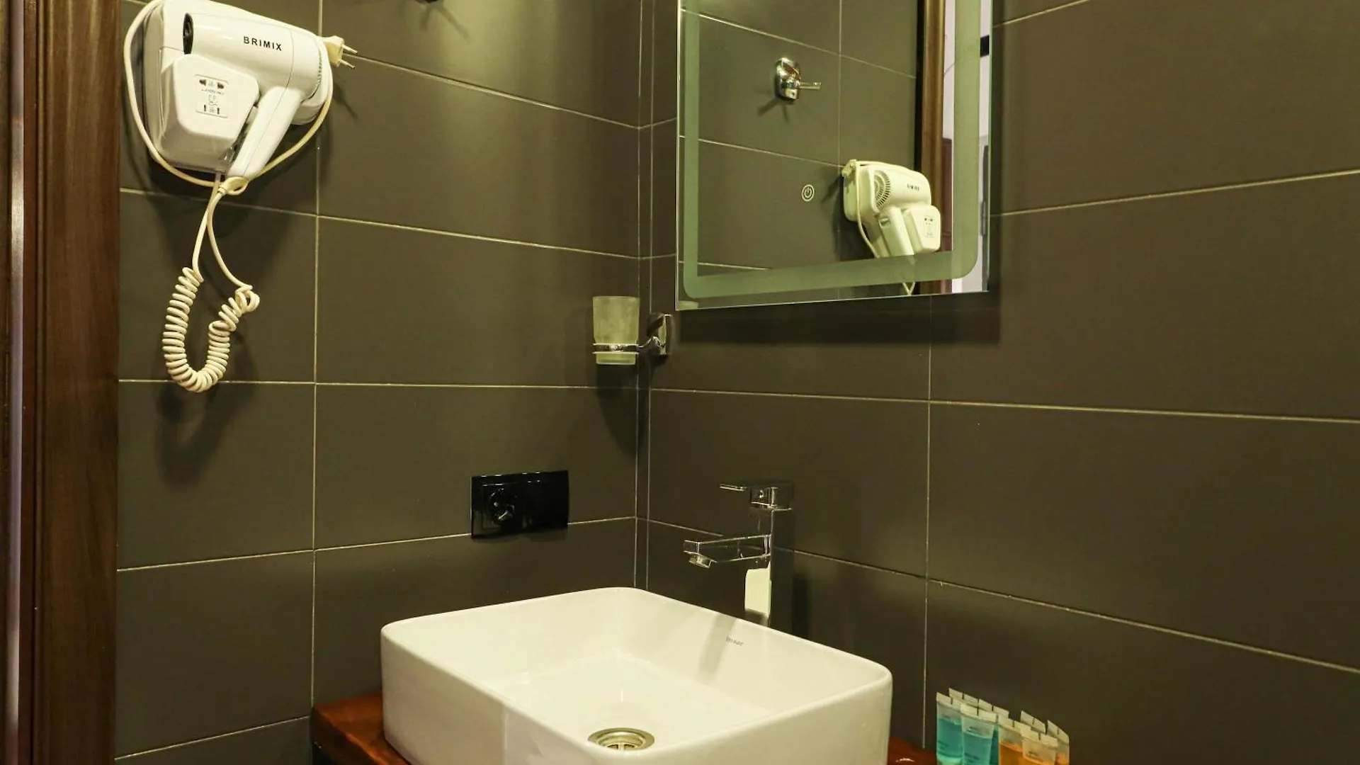 3Br Apt W Huge Terrace & Magnificent Views Tbilisi Apartamento
