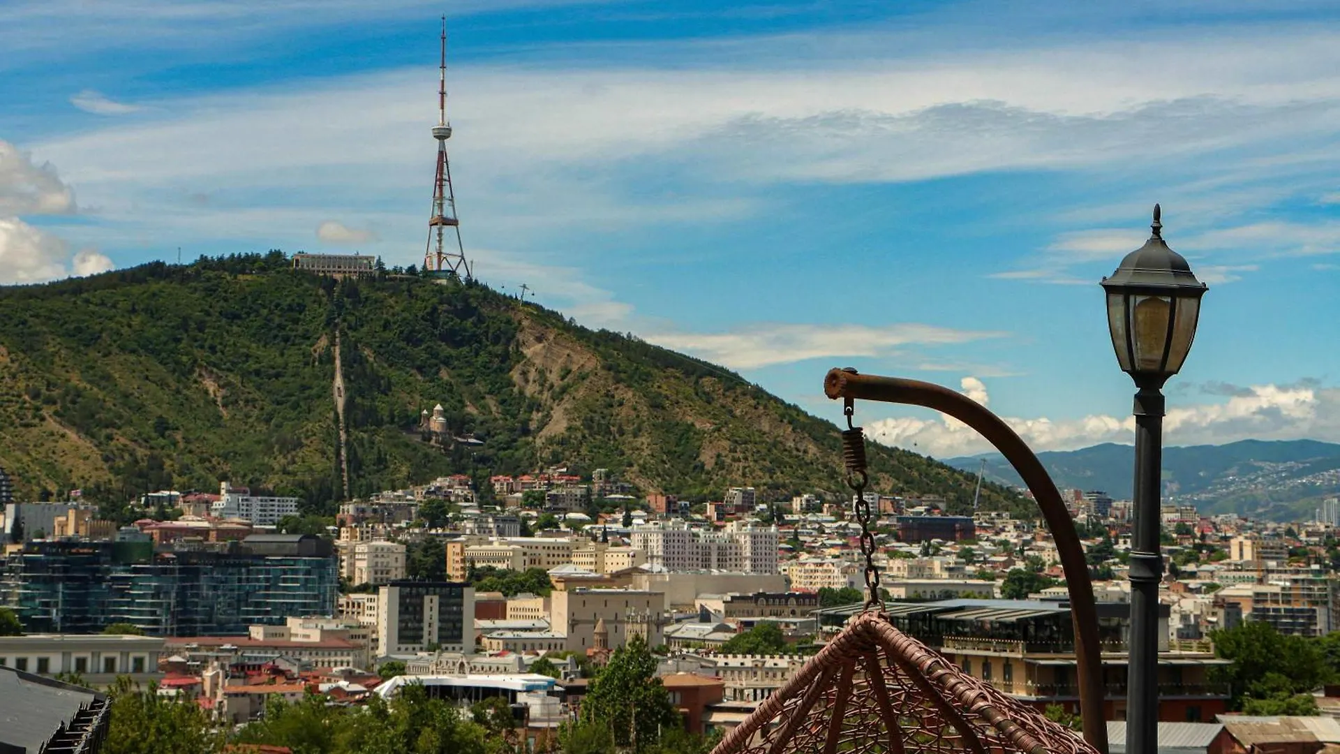 3Br Apt W Huge Terrace & Magnificent Views Tbilisi